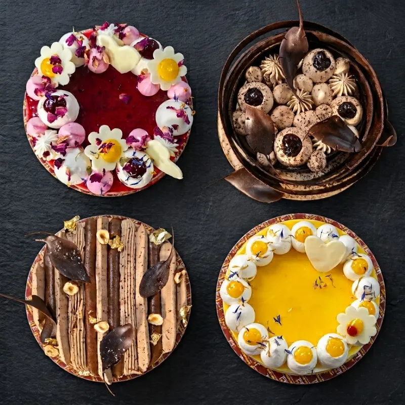 Layer cakes framboise, chocolat, noisette et mangue
